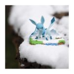 An Afternoon with Eevee & Friends: Glaceon Figure by Funko - Image 6